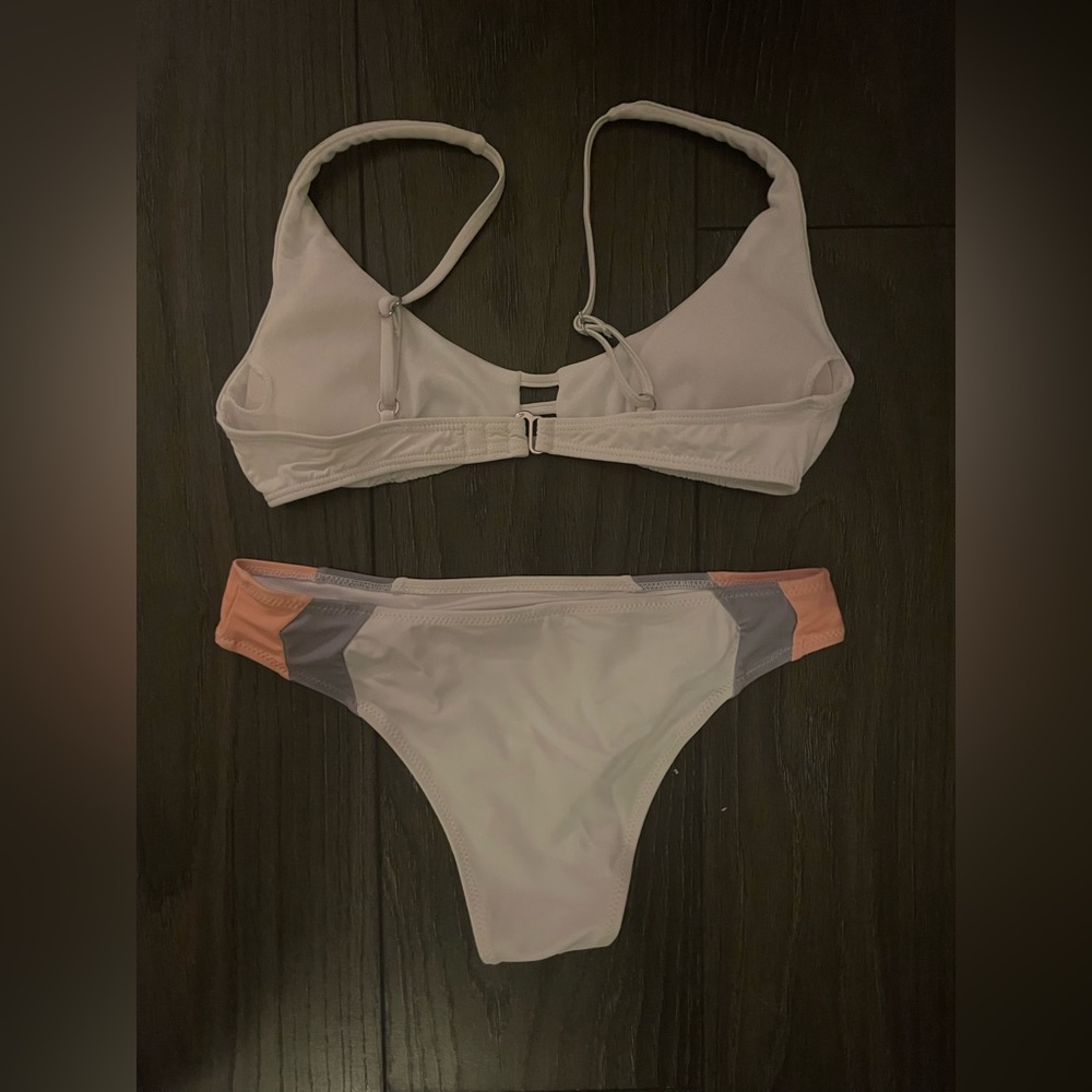 White Bikini Set - Picture 4 of 4